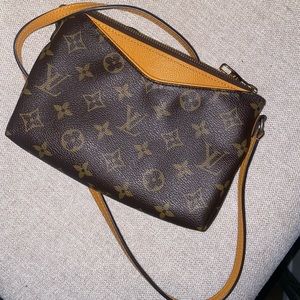 Louis Vuitton monogram pochette crossbody